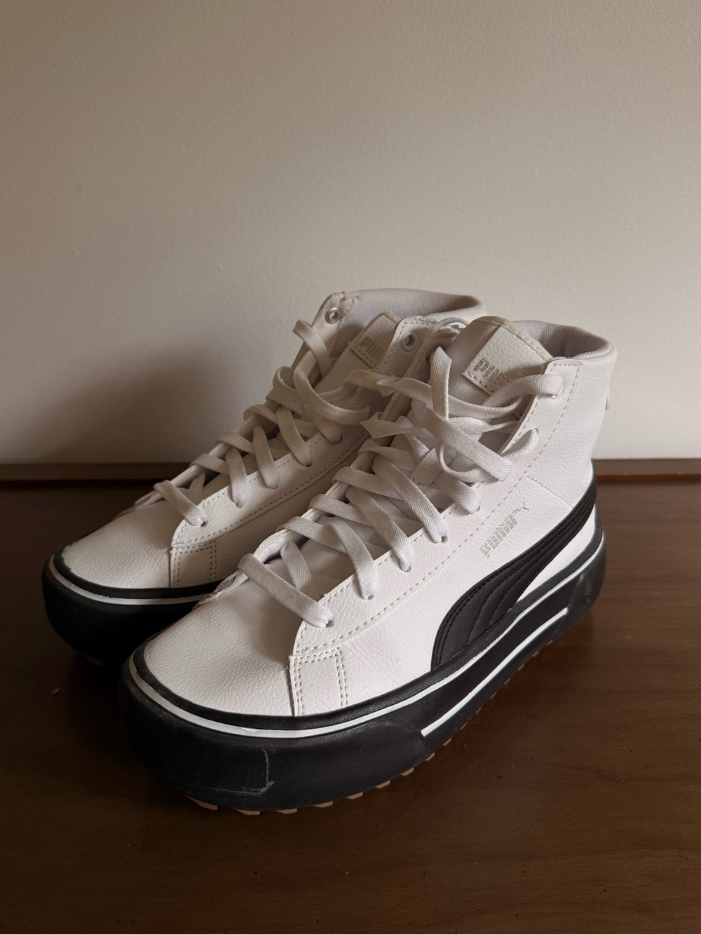 PUMA Womens Kaia Mid Platform Sneakers